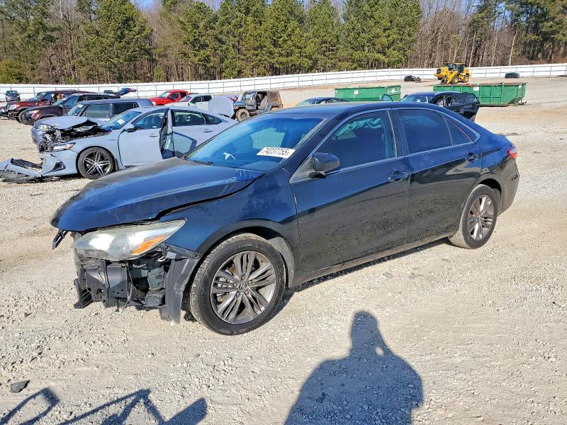 TOYOTA CAMRY LE 2015 with VIN 4T1BF1FKXFU488098 - Photo from auction