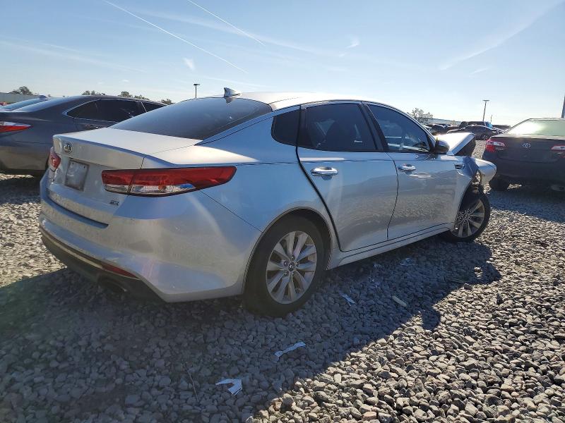 Zdjęcie 3 z aukcji – 2016 KIA OPTIMA EX z VIN 5XXGU4L36GG065153