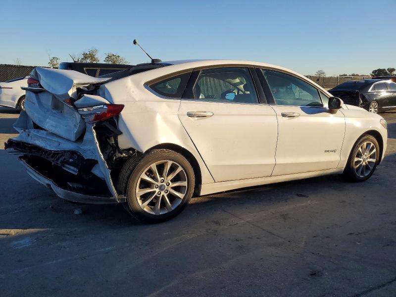 Photo 3 from auction – 2017 FORD FUSION SE with VIN 3FA6P0LU8HR121770