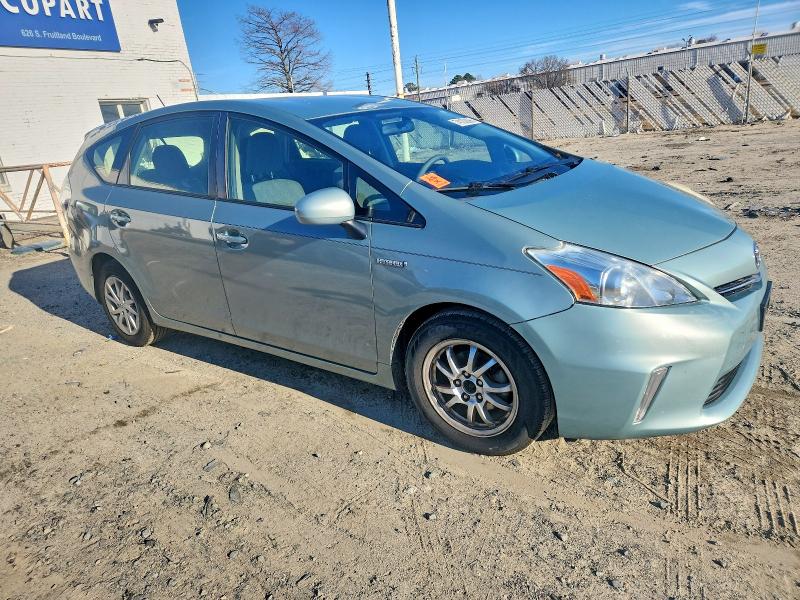 Photo 4 from auction – 2013 TOYOTA PRIUS V with VIN JTDZN3EU7D3265086