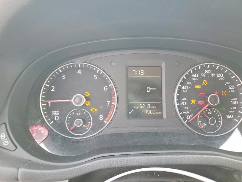 Photo 9 from auction – 2015 VOLKSWAGEN PASSAT with VIN 1VWAS7A36FC115545