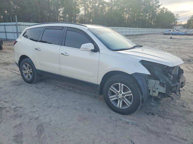 Photo 4 from auction – 2015 CHEVROLET TRAVERSE L with VIN 1GNKRHKD4FJ194667