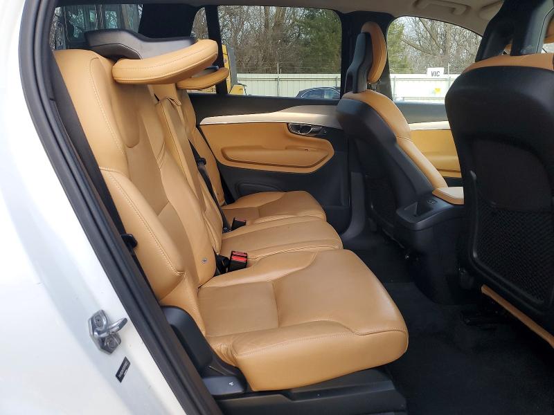 Photo 11 from auction – 2016 VOLVO XC90 T5 with VIN YV4102XK5G1070022