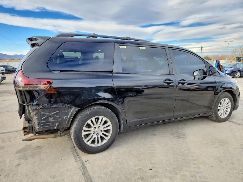 Photo 3 from auction – 2011 TOYOTA SIENNA with VIN 5TDYK3DCXBS002275