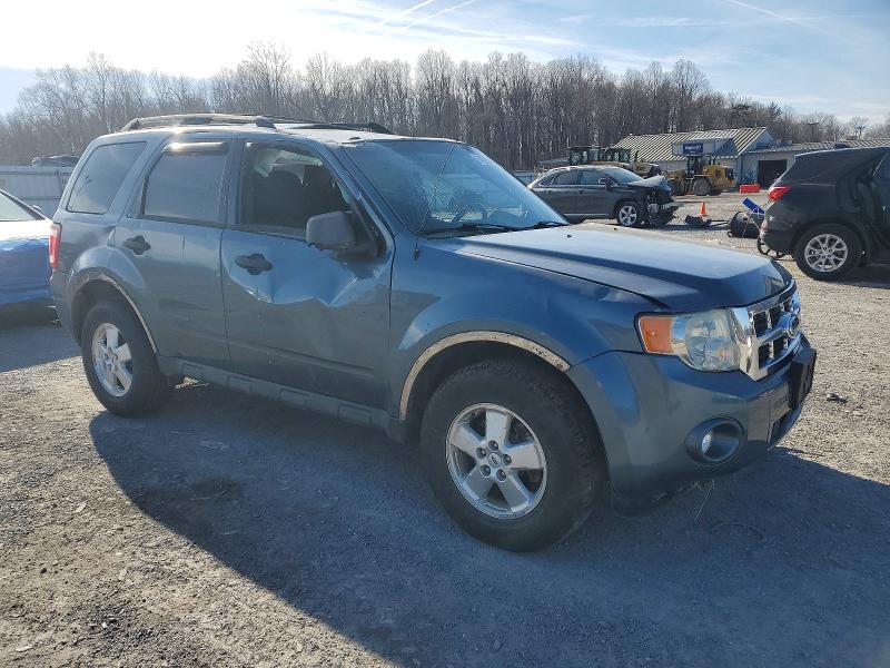 Photo 4 from auction – 2012 FORD ESCAPE XLT with VIN 1FMCU9DG0CKA80577
