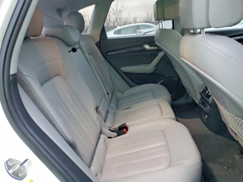 Photo 11 from auction – 2018 AUDI Q5 PREMIUM with VIN WA1BNAFY7J2231880