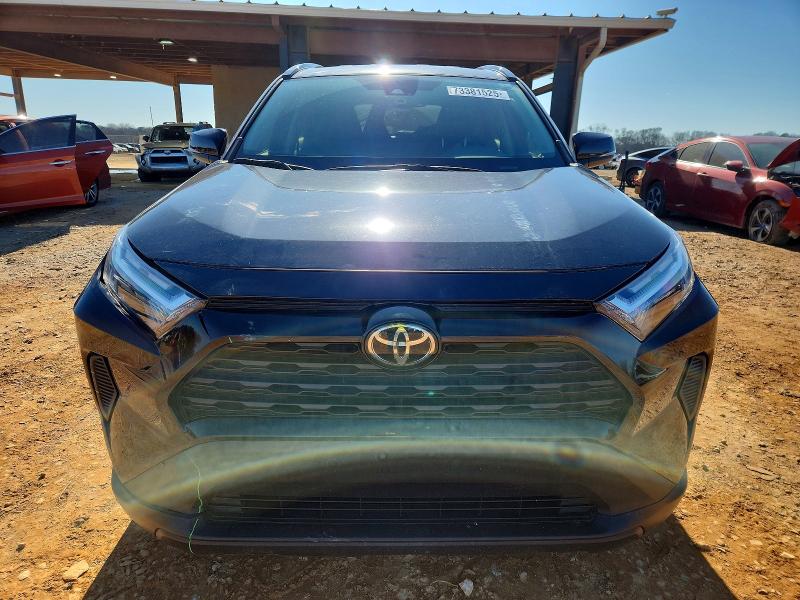 Photo 5 from auction – 2022 TOYOTA RAV4 XLE with VIN 2T3W1RFV6NC208998