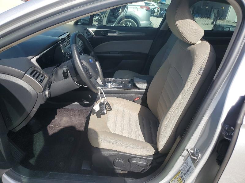 Photo 7 from auction – 2017 FORD FUSION S with VIN 3FA6P0G72HR282037