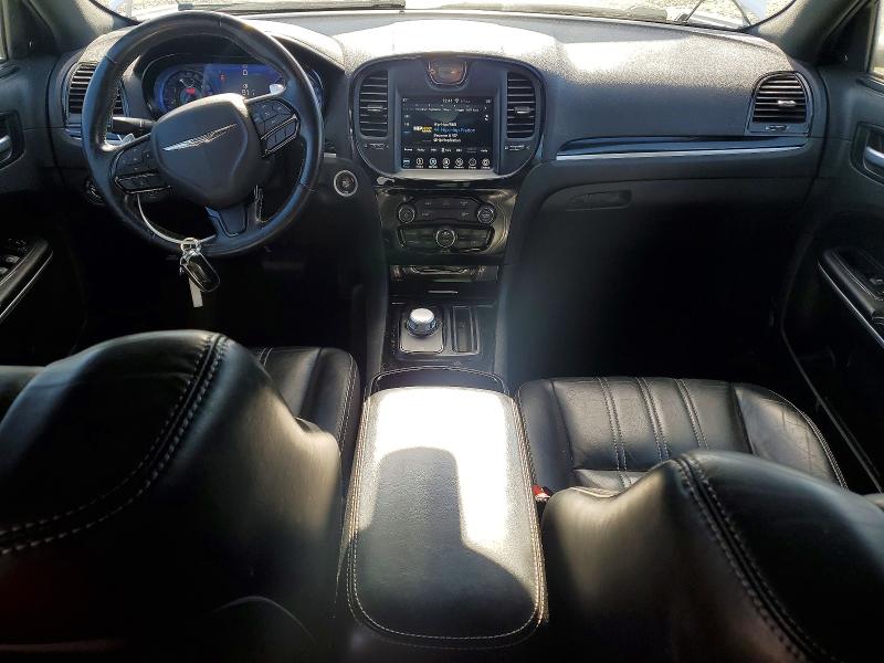 Photo 8 from auction – 2019 CHRYSLER 300 with VIN 2C3CCABG5KH625971