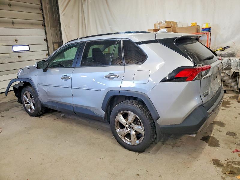 Photo 2 from auction – 2019 TOYOTA RAV4 LIMIT with VIN 2T3DWRFVXKW011352