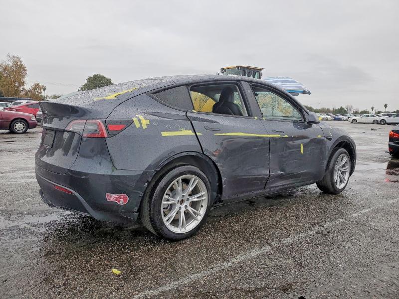 Photo 3 from auction – 2024 TESLA MODEL Y with VIN 7SAYGDED5RF005732