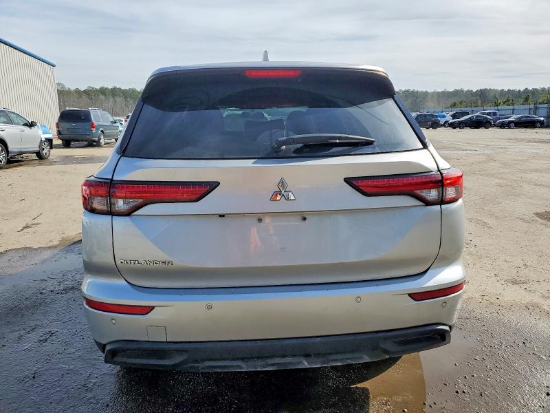 Photo 6 from auction – 2022 MITSUBISHI OUTLANDER with VIN JA4J3UA85NZ090041