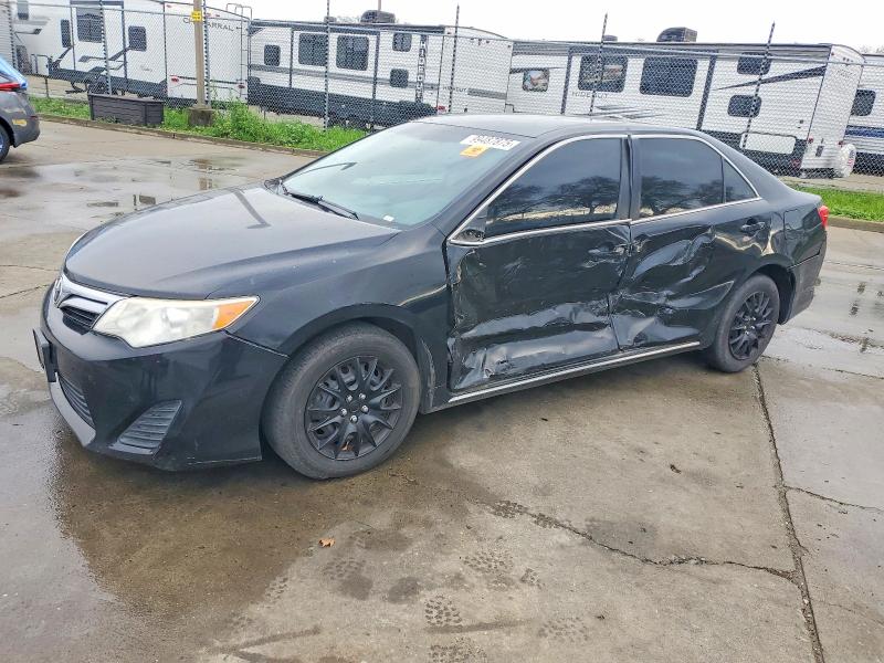 Zdjęcie 1 z aukcji – 2014 TOYOTA CAMRY L z VIN 4T1BF1FK6EU413705