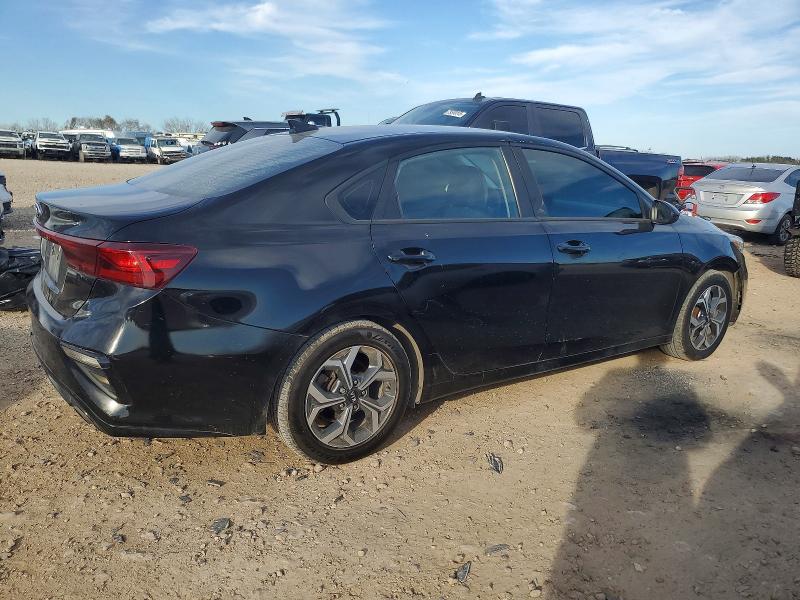 Photo 3 from auction – 2019 KIA FORTE with VIN 3KPF24ADXKE010543