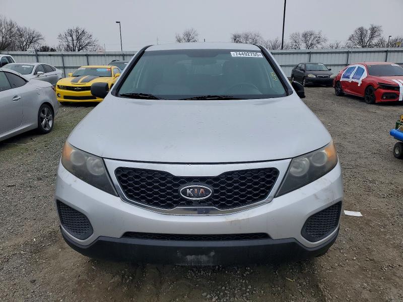 Photo 5 from auction – 2011 KIA SORENTO with VIN 5XYKT3A17BG010675
