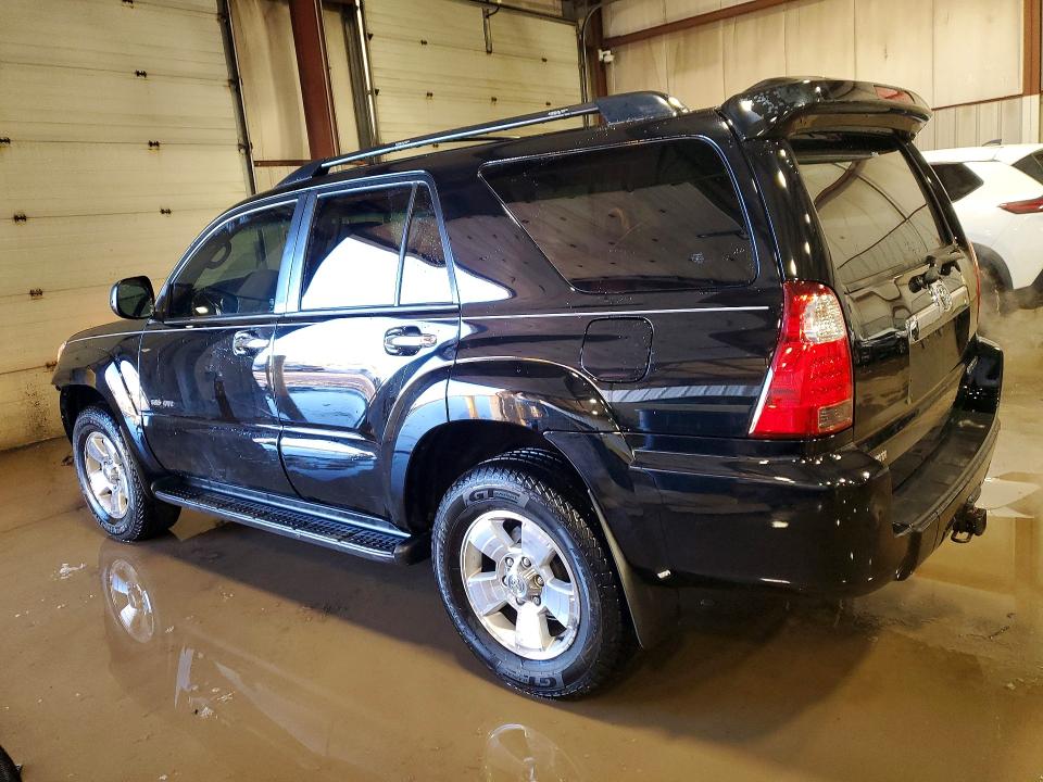 Photo 2 from auction – 2007 TOYOTA 4RUNNER SR with VIN JTEBU14R778102737