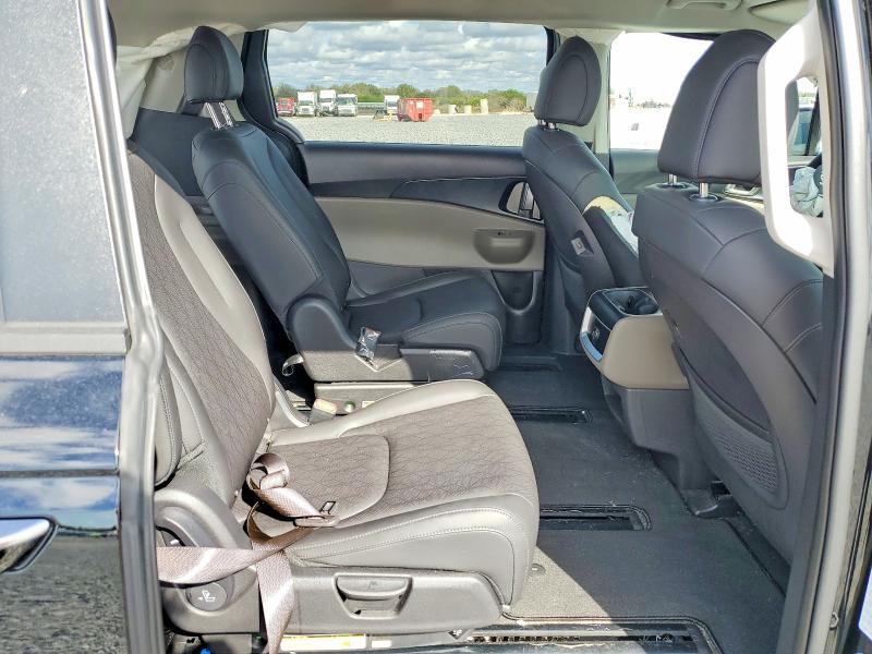 Photo 11 from auction – 2026 KIA CARNIVAL with VIN KNDNB5K34T6552428
