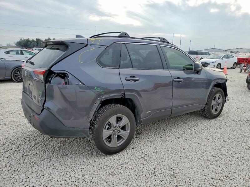 Photo 3 from auction – 2025 TOYOTA RAV4 LE with VIN JTMLWRFV8SD331889