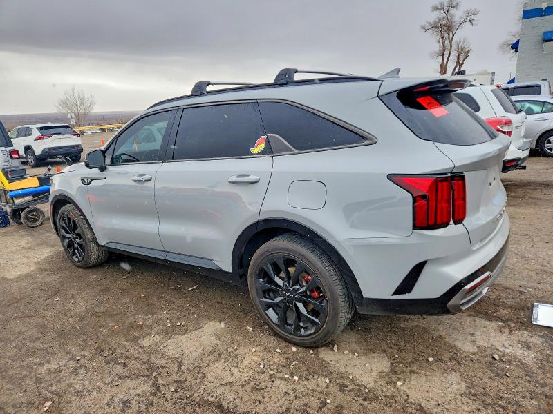 Photo 2 from auction – 2022 KIA SORENTO SX with VIN 5XYRK4LF4NG099478