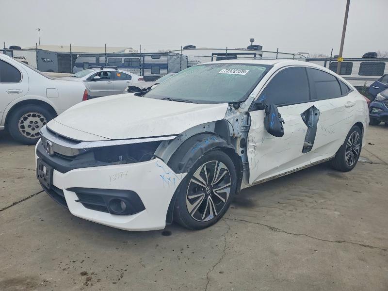 HONDA CIVIC 2018 with VIN JHMFC1F39JX035944 - Photo from auction
