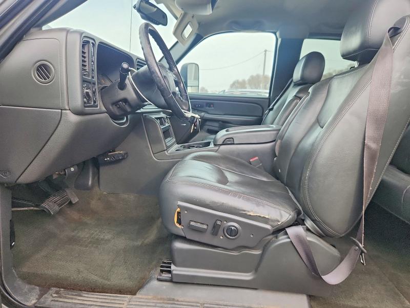 Photo 7 from auction – 2006 CHEVROLET SILVERADO with VIN 1GCHK29U96E210607