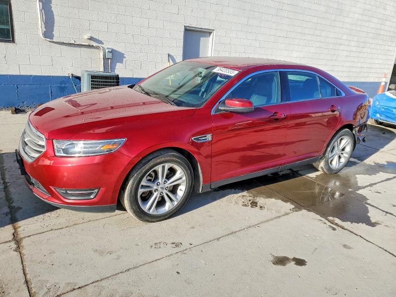 FORD TAURUS SEL 2018 with VIN 1FAHP2H8XJG125316 - Photo from auction