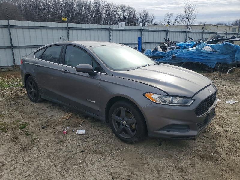 Zdjęcie 4 z aukcji – 2014 FORD FUSION z VIN 3FA6P0UU7ER217660