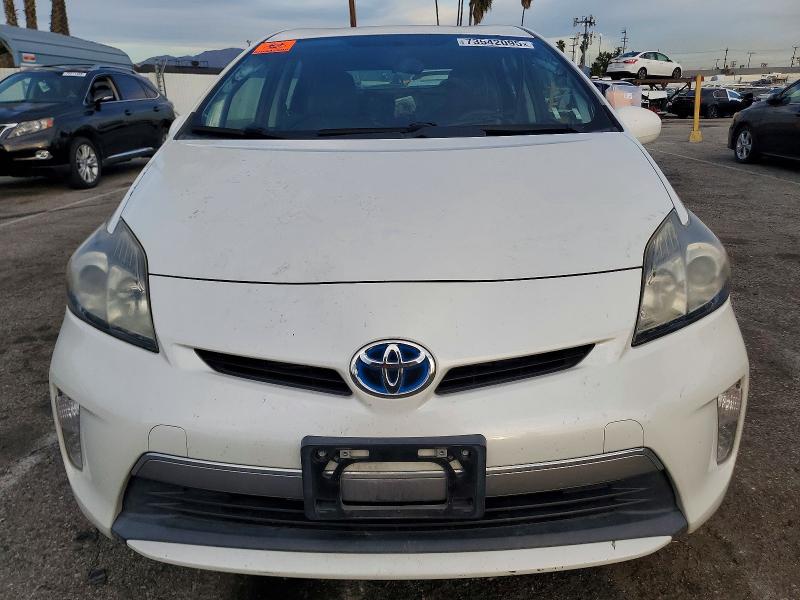 Photo 5 from auction – 2014 TOYOTA PRIUS PLUG with VIN JTDKN3DPXE3059131