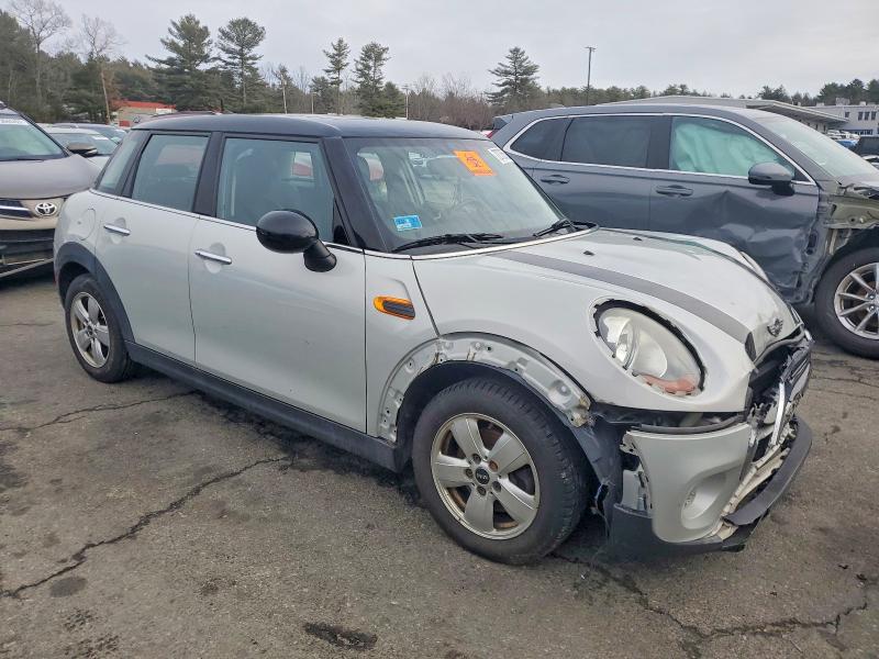 Photo 4 from auction – 2016 MINI COOPER with VIN WMWXU1C57G2D57514