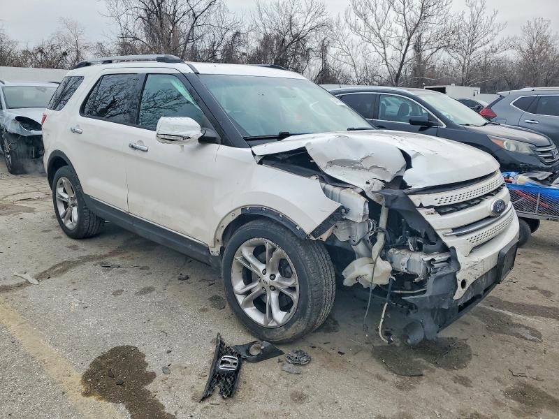 Photo 4 from auction – 2014 FORD EXPLORER L with VIN 1FM5K8F8XEGB09930