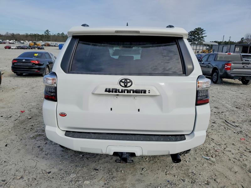 Photo 6 from auction – 2023 TOYOTA 4RUNNER with VIN JTEFU5JR3P5289974
