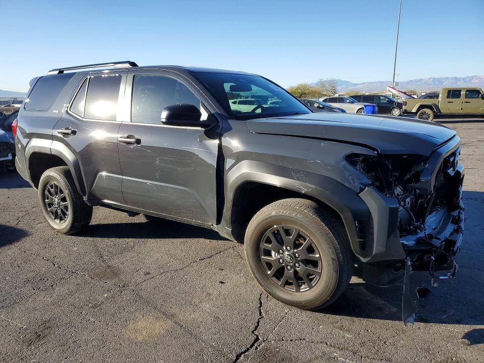 Foto 4 de la subasta – 2025 TOYOTA 4RUNNER SR con VIN JTEVA5BR7S5059950