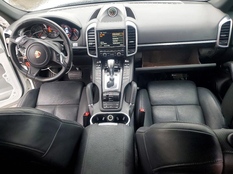 Photo 8 from auction – 2013 PORSCHE CAYENNE with VIN WP1AF2A26DLA36552