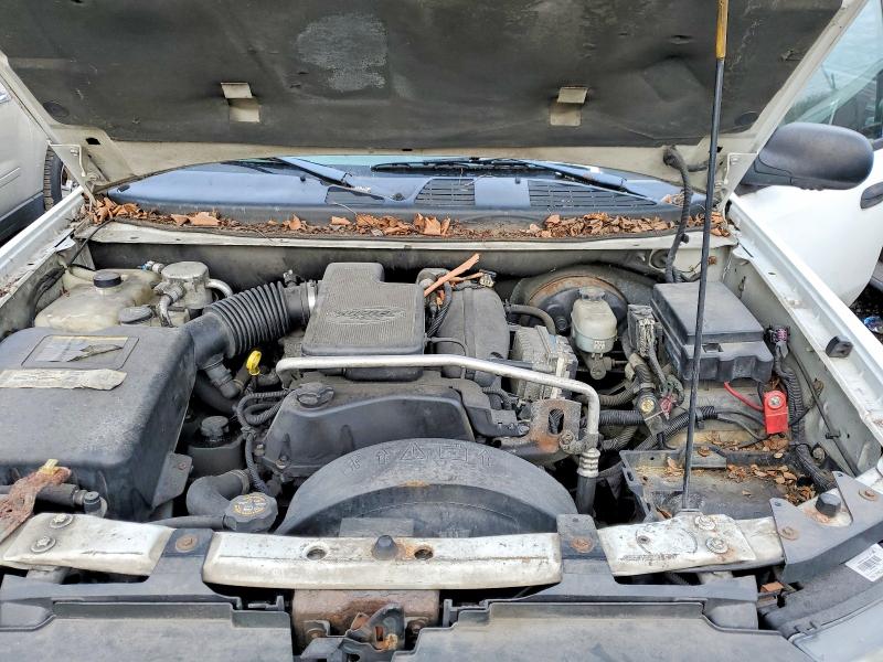 Photo 12 from auction – 2004 CHEVROLET TRAILBLAZE with VIN 1GNDT13S042379367