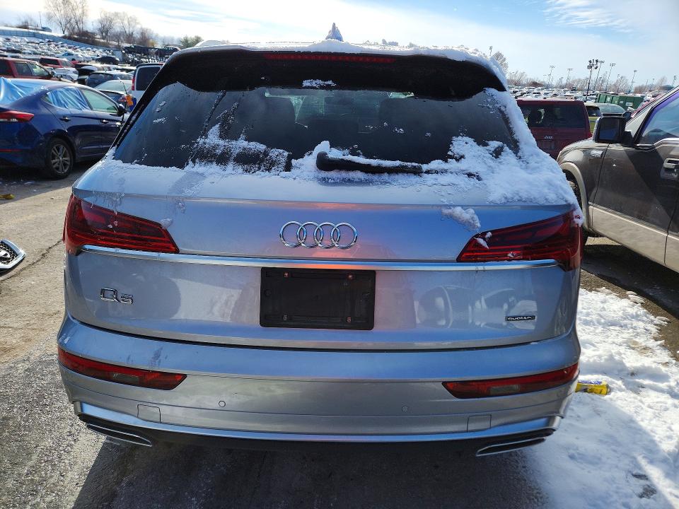 Photo 6 from auction – 2022 AUDI Q5 PREMIUM with VIN WA1EAAFYXN2059617