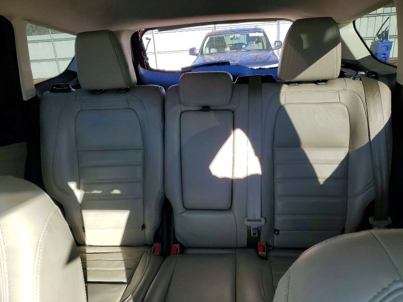 Photo 10 from auction – 2018 FORD ESCAPE SEL with VIN 1FMCU0HD1JUB03989