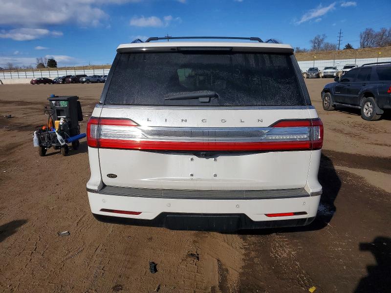Photo 6 from auction – 2018 LINCOLN NAVIGATOR with VIN 5LMJJ2LT5JEL03677