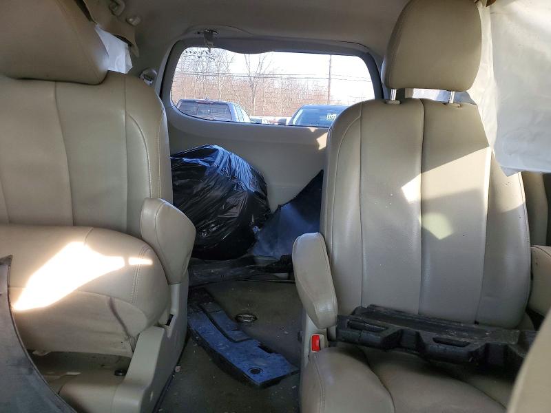 Photo 10 from auction – 2011 TOYOTA SIENNA LE with VIN 5TDJK3DC3BS025589