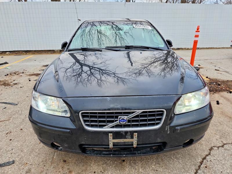 Photo 5 from auction – 2005 VOLVO S60 with VIN YV1RS612452430284
