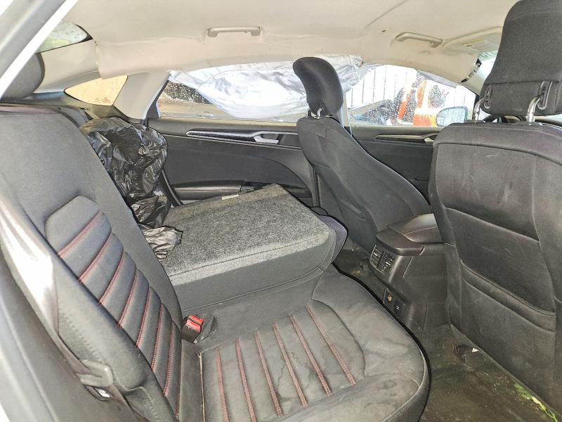 Photo 10 from auction – 2013 FORD FUSION SE with VIN 3FA6P0LU4DR225649