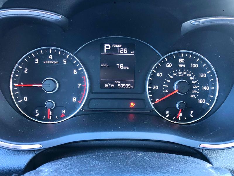 Photo 8 from auction – 2017 KIA FORTE LX with VIN 3KPFK4A74HE011710
