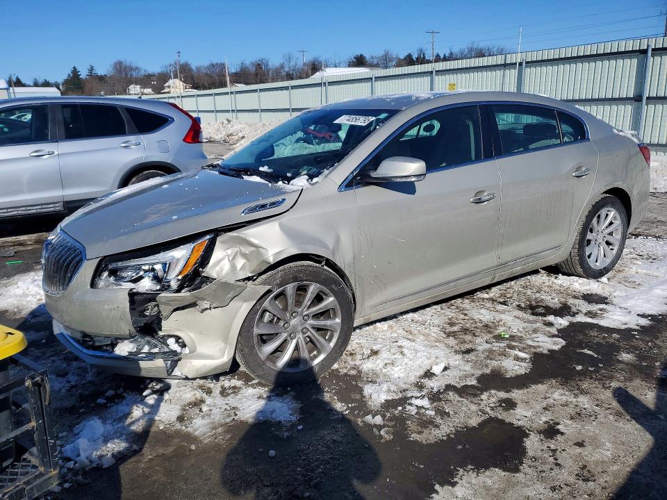 BUICK LACROSSE 2015 with VIN 1G4GB5G38FF157332 - Photo from auction