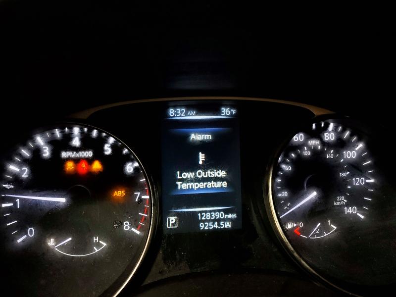 Photo 9 from auction – 2015 NISSAN ROGUE S with VIN 5N1AT2MK2FC838990
