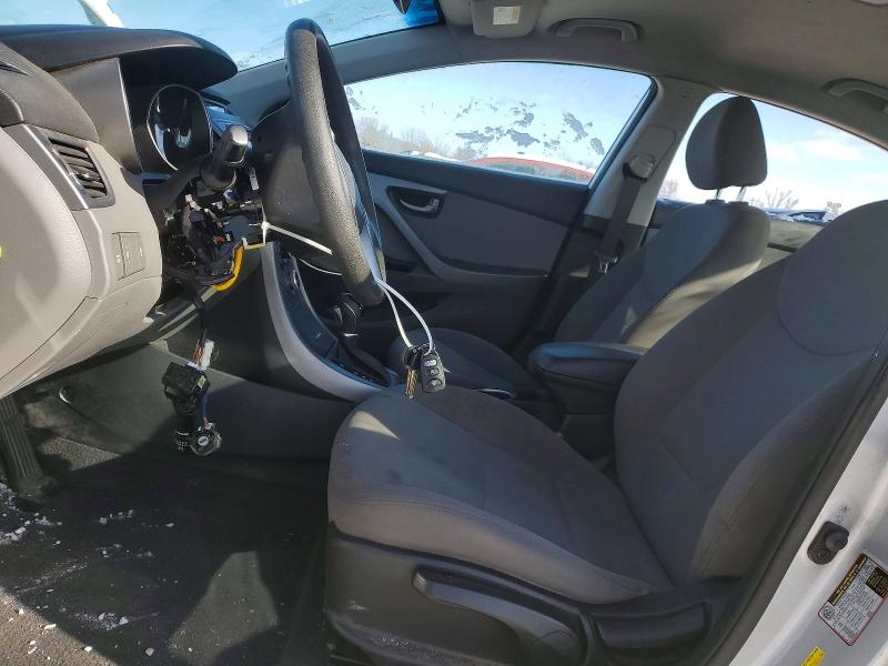 Photo 7 from auction – 2016 HYUNDAI ELANTRA with VIN 5NPDH4AE7GH744073