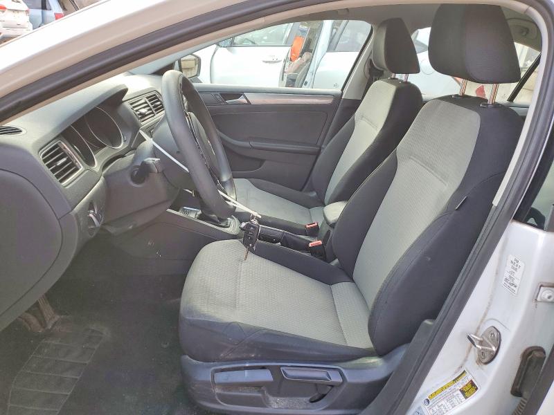 Photo 7 from auction – 2018 VOLKSWAGEN JETTA S with VIN 3VW2B7AJ2JM247535