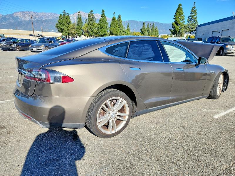 Photo 3 from auction – 2015 TESLA MODEL S with VIN 5YJSA1E13FF109690