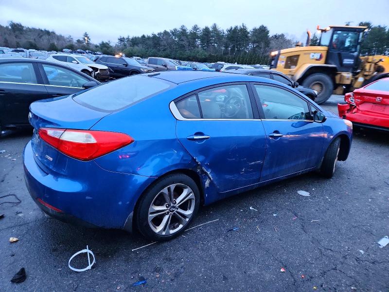 Photo 3 from auction – 2014 KIA FORTE EX with VIN KNAFZ4A87E5083753