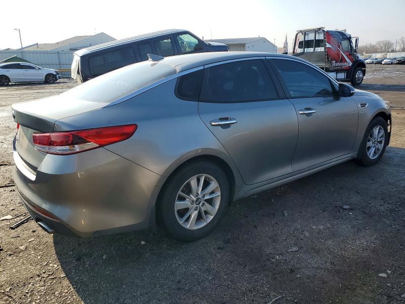 Photo 3 from auction – 2017 KIA OPTIMA LX with VIN 5XXGT4L30HG152938