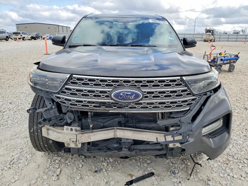 Photo 5 from auction – 2020 FORD EXPLORER L with VIN 1FMSK7FHXLGA14469