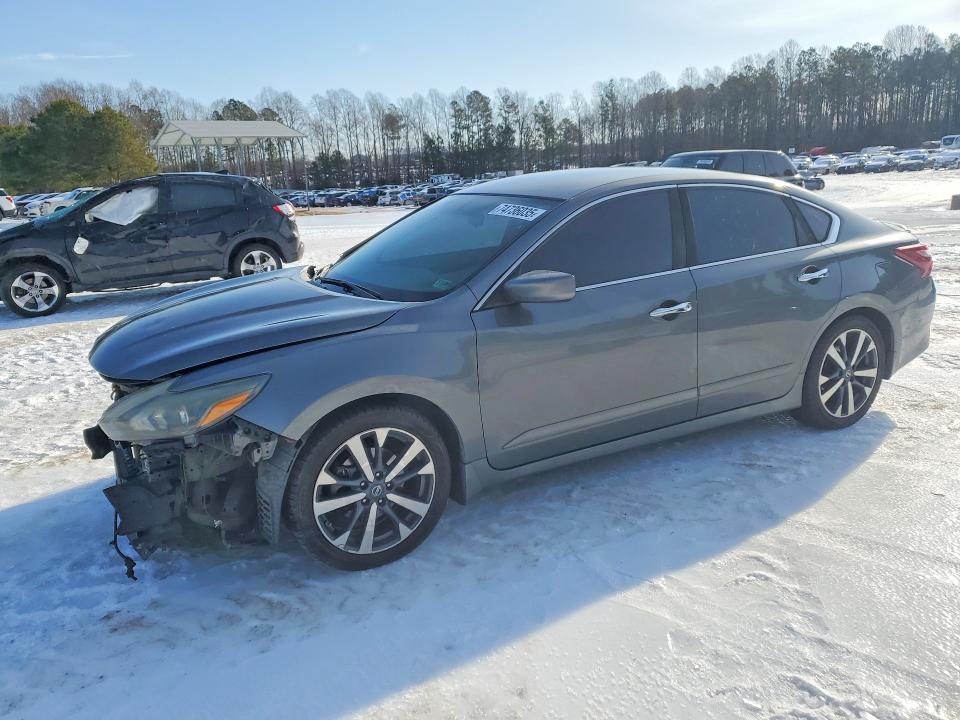 NISSAN ALTIMA 2.5 2017 with VIN 1N4AL3AP0HC139036 - Photo from auction